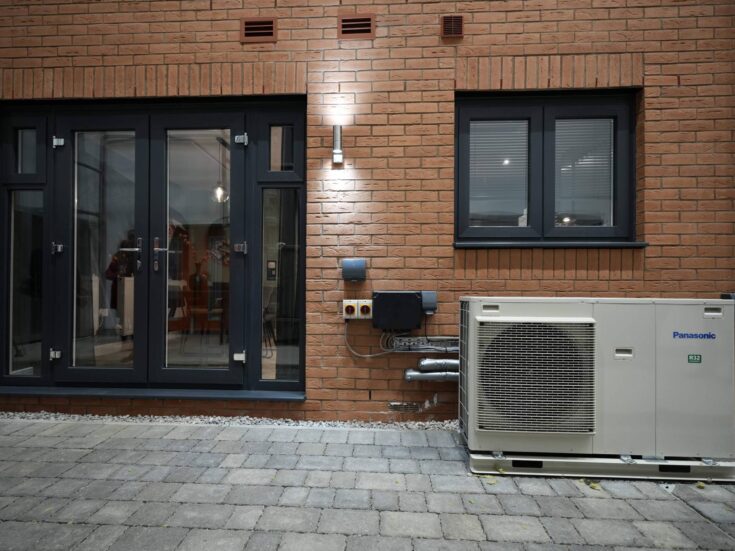 How to solve the UK's heat pump problem